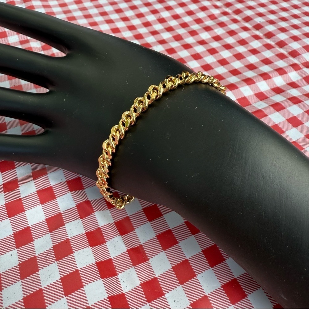 Avon Herringbone Chain Bracelet size large NIB 1991 vintage